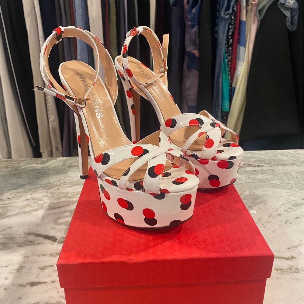 Like New Women's size 7.5 White, Red, and Black Polka Dot 6 inch stiletto heels